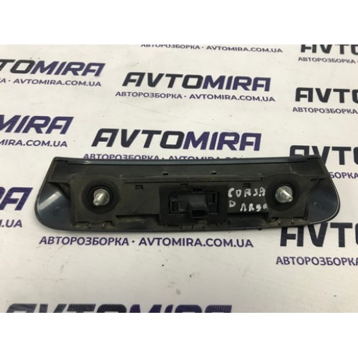Ручка крышки багажника наружная Opel Corsa D HB 5дв. 2006-2014 176729